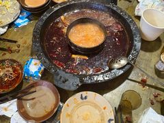 -黄潇洒老火锅(九眼桥宏济巷店)