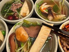 -三出山火锅(万象天地店)