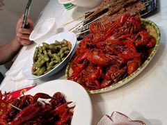 -肥肥虾庄·金牌油焖大虾(沙湖店)