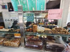 面包甜点陈列柜-老磁器口豆汁店(天坛店)