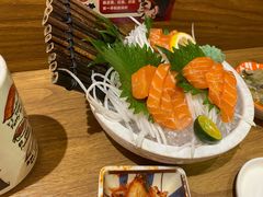 三文鱼刺身-桃太郎寿司料理(南坪店)