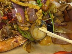 -老东镇啤酒屋海鲜加工·蒸汽海鲜·海鲜烧烤(台东店)