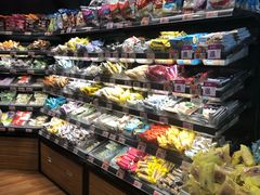 零售区-老婆大人量贩零食连锁(萧山临浦店)