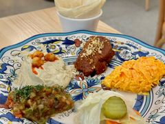 土耳其开胃小吃拼盘-Yum Yum 土耳其风味餐厅(万达尊店)