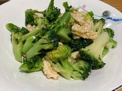 西蓝花拌桃仁-赤宴·川菜(玉林店)