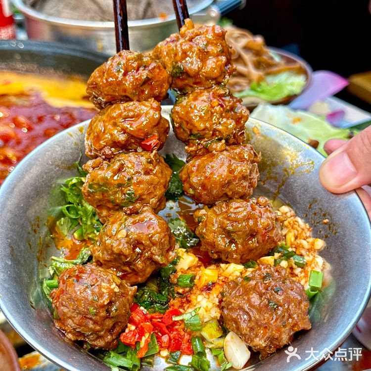 秋天第1️⃣顿火锅,我选笨小孩‼️