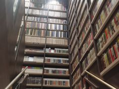 -钟书阁(群光广场店)