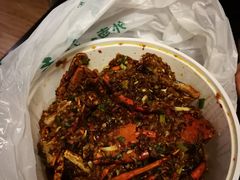 -凤凰路何眼镜香辣蟹(花果园店)