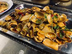 花蛤-马路牙子地桌烤肉(工体店)