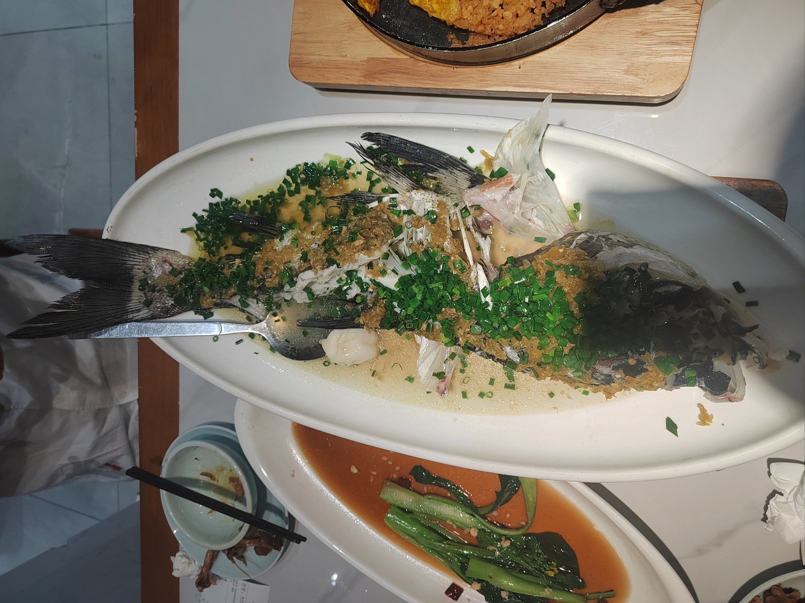 金厨一号,点了辣椒蒸仙骨上来了半条,晕