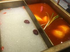 -尚尚仙·酸汤猪手·猪肚鸡火锅(华联万柳购物中心店)