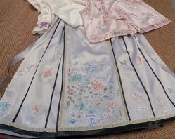 -懿沉香中式嫁衣礼服秀禾服龙凤褂马来褂旗袍总店