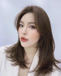 -变画·发型STUDIO