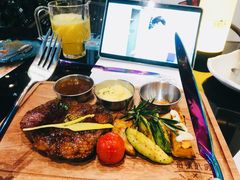 M6牛嫩肩-拾挚扒房(招商花园城店)