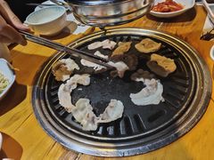 -唯成•韩国炭火烤肉 유성고기