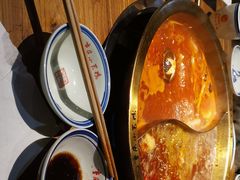 -小天鹅火锅·一线江景洪鼎旗舰店(洪崖洞店)