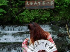 -峡谷浮石林景区