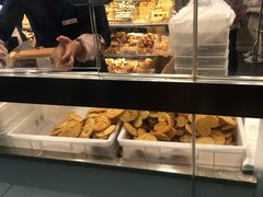 面包甜点陈列柜-上海哈尔滨食品厂(汇联商厦店)