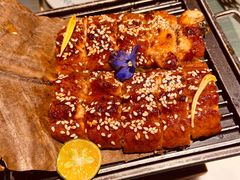 碳烤蒲叶烧鳗鱼-蜜桃花开·中西融合菜E&W(南长街店)