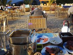 -亚龙湾希尔顿自助餐厅·海鲜·烧烤·沙滩BBQ·现场乐队