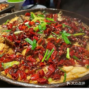 排队20分钟以上送凉菜1道,45分钟以上送热菜1道