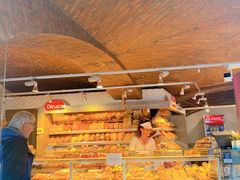 -耶拉契奇总督广场