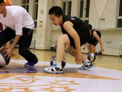 -育华篮球培训(新华路校区)