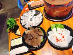 -捞围鲜·港式打边炉(海阳路店)