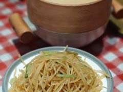 -老郑家东北春饼(龙悦居店)