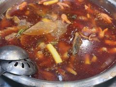 -肖肖酸萝卜鱼火锅(总店)