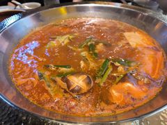 -野山舂·贵州现舂酸汤牛肉(东山店)
