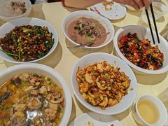 -笨罗卜浏阳菜馆(太平街店)
