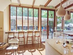 -VERIE BAKEHOUSE