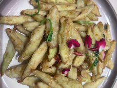 -八府香鸭·啫啫煲(华山路店)