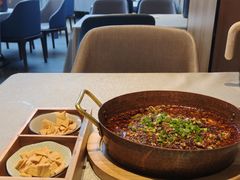 -有红鸡毛店·川菜(建设路店)