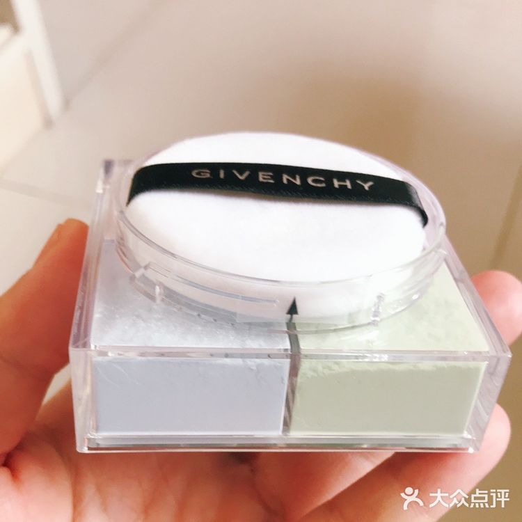 这个1号色是蓝色+白色+绿色+粉紫色