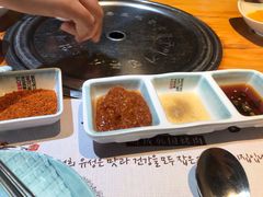 小菜-唯成•韩国炭火烤肉 유성고기