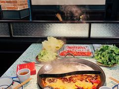 -鸿姐老火锅(疁城新天地店)