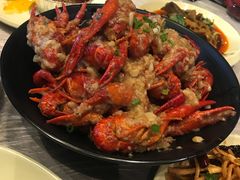 -巴厘龙虾·榜首油焖大虾(音乐学院·沿江酒馆店)