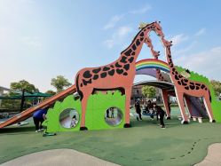 -季高兔窝窝亲子园(上海薰衣草公园店)