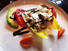 油封鸭沙拉-YUE·6·西式融合餐厅(外滩六号店)