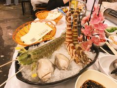 -鲜入围煮花胶鸡海鲜火锅