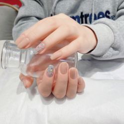-今玥美甲美睫