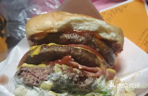 Lion King Triple Beef Burger