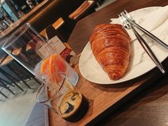 waves，croissant-DECAMERON十日谈(卓悦汇店)