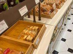 -85度C(生甜甜圈研究工坊·上海平凉店)