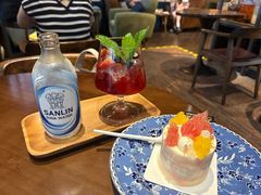 -黑草莓(重庆路店)