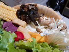 -湊湊火锅·茶憩(新中关购物中心店)