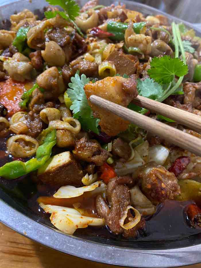 盐都干锅王-"盐都干锅是一家实惠的干锅店我们点的是五.