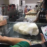 跟着大爷大妈们排队，准没错！